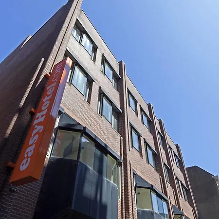 Easyhotel Centre 2* האג