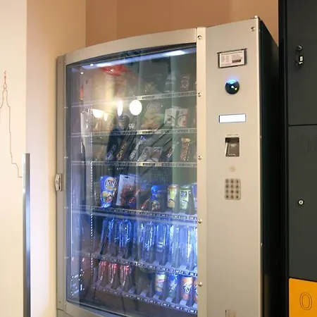Easyhotel Centre 2*